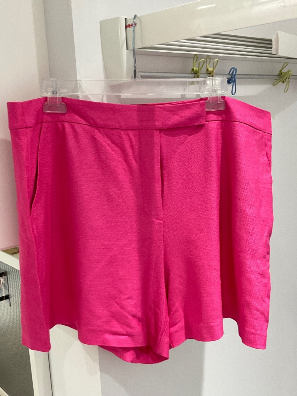 TRINA TURK PINK DRESS SHORTS SIZE 14